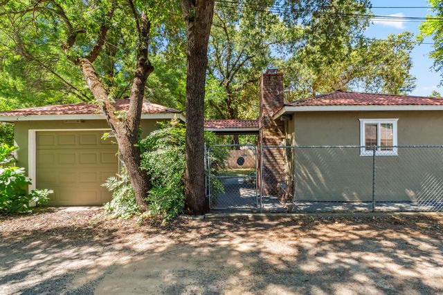 2623 Freebridge Street, Redding, CA 96001