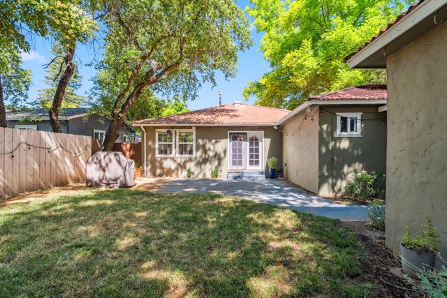 2623 Freebridge Street, Redding, CA 96001