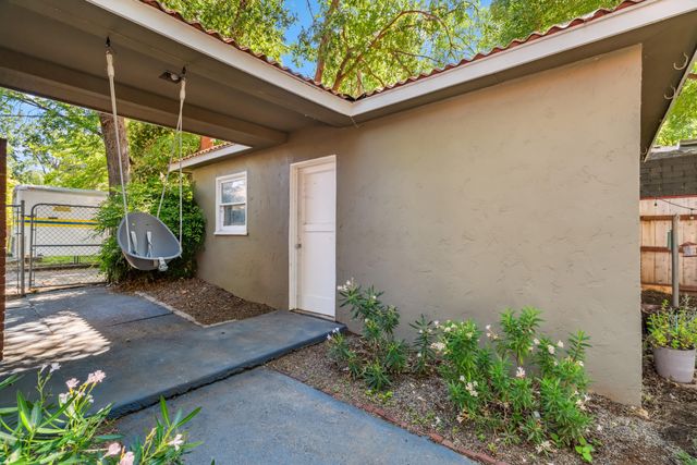 2623 Freebridge Street, Redding, CA 96001