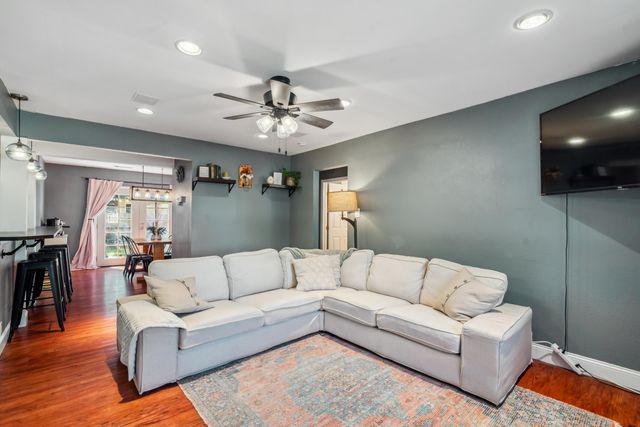 2623 Freebridge Street, Redding, CA 96001
