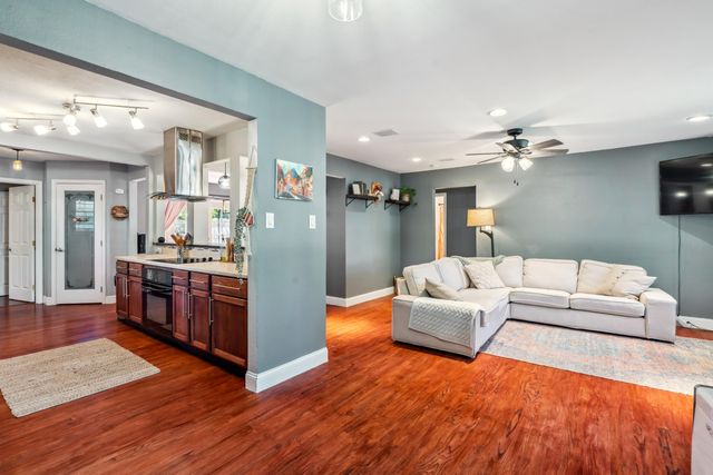 2623 Freebridge Street, Redding, CA 96001