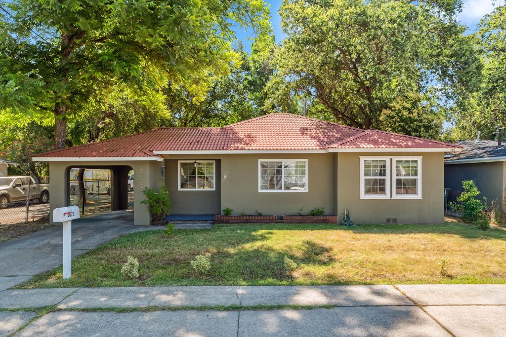 2623 Freebridge Street, Redding, CA 96001