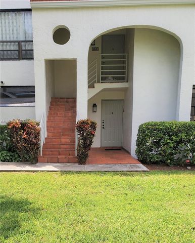 3571 Magellan Cir 341-4, Aventura, FL 33180