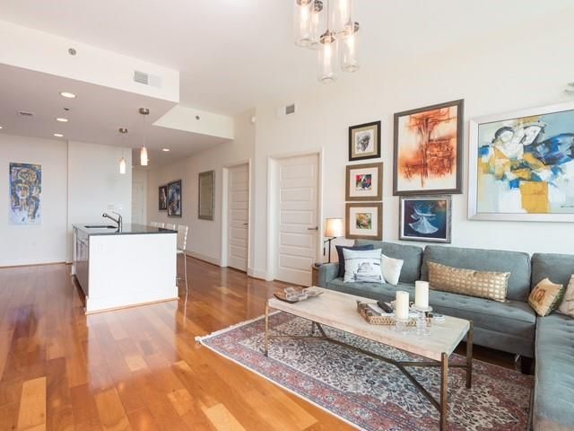 1080 Peachtree Street NE 1904, Atlanta, GA 30309