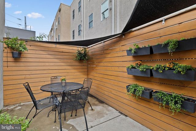 2609 CHRISTIAN ST, Philadelphia, PA 19146