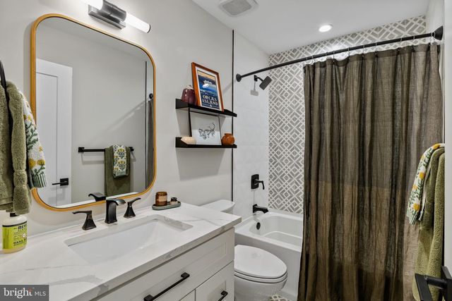2609 CHRISTIAN ST, Philadelphia, PA 19146