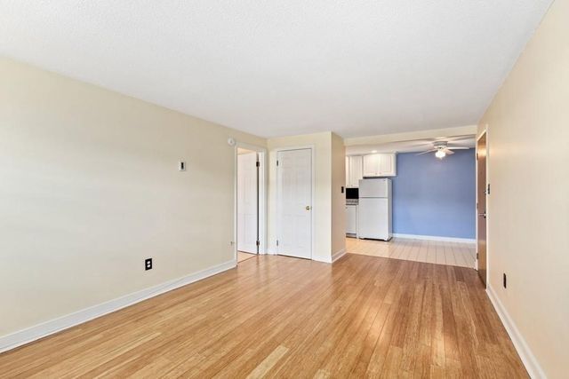 8 Old Colony 10, Arlington, MA 02476