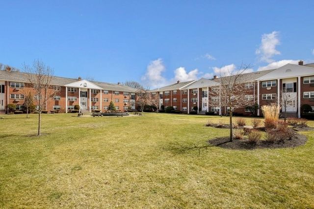8 Old Colony 10, Arlington, MA 02476