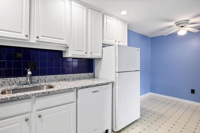 8 Old Colony 10, Arlington, MA 02476