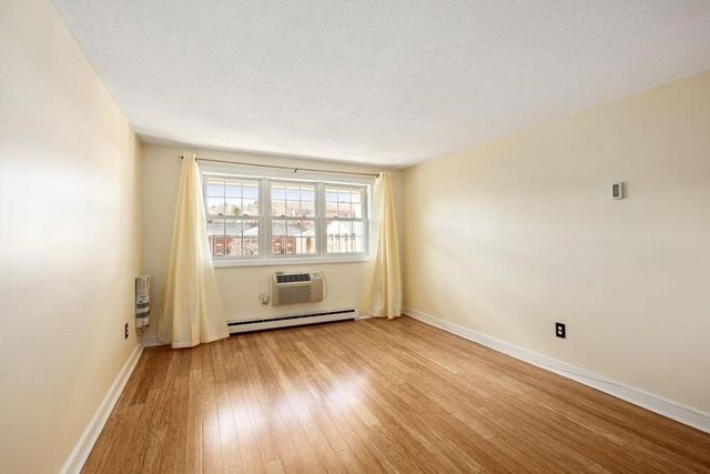 8 Old Colony 10, Arlington, MA 02476