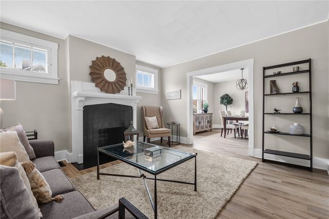 2254 S Braddock Ave, Swissvale, PA 15218