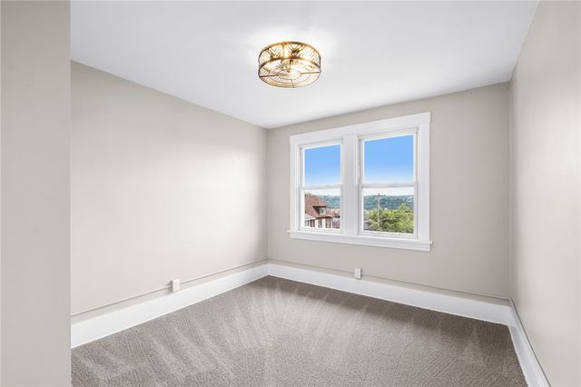 2254 S Braddock Ave, Swissvale, PA 15218