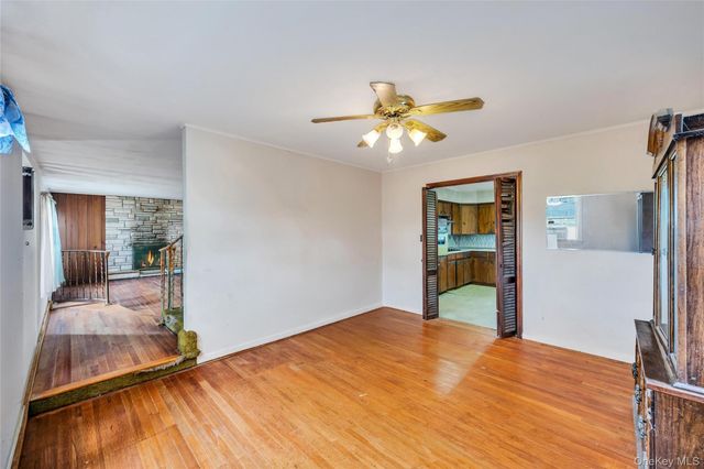 274 Johnson Avenue, Sayville, NY 11782