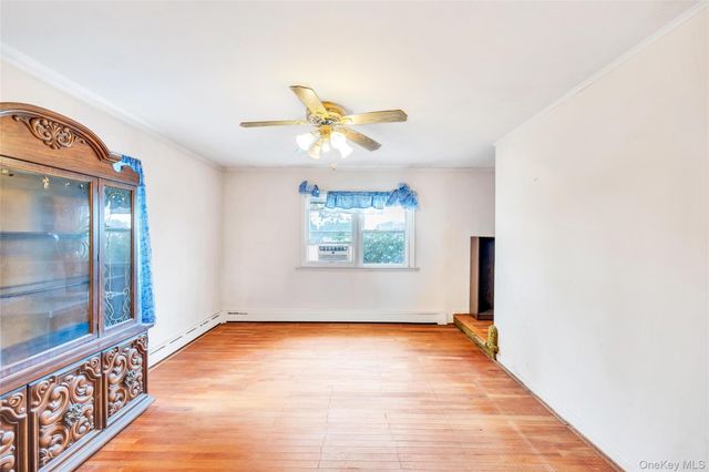 274 Johnson Avenue, Sayville, NY 11782