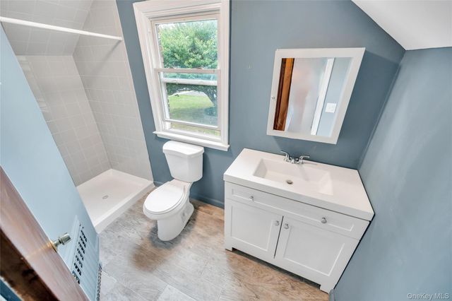 274 Johnson Avenue, Sayville, NY 11782