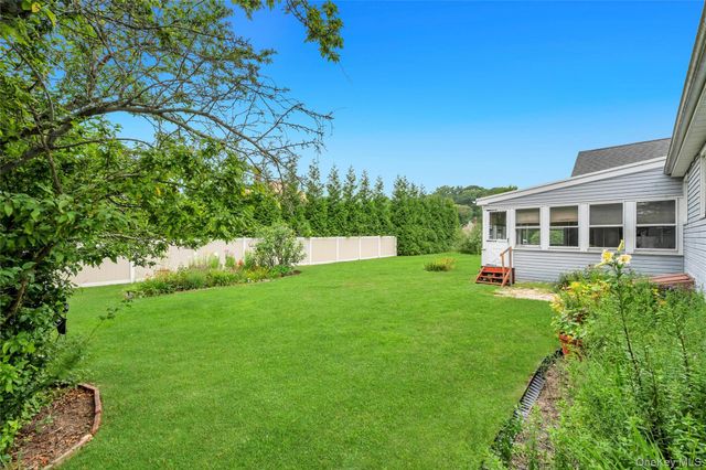 274 Johnson Avenue, Sayville, NY 11782