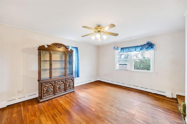 274 Johnson Avenue, Sayville, NY 11782