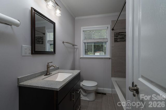 203 Park Road, Mount Holly, NC 28120