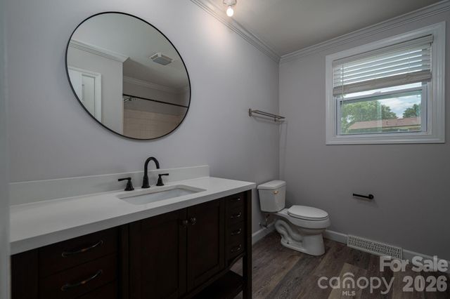 203 Park Road, Mount Holly, NC 28120