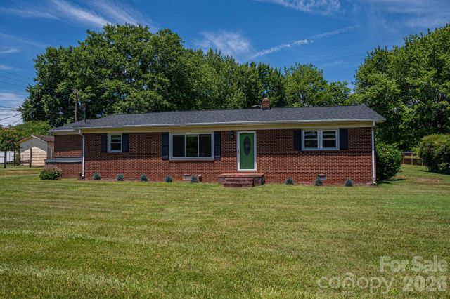 203 Park Road, Mount Holly, NC 28120