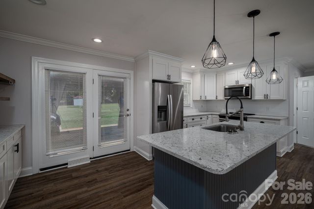 203 Park Road, Mount Holly, NC 28120