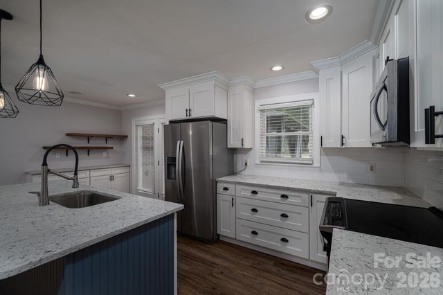 203 Park Road, Mount Holly, NC 28120