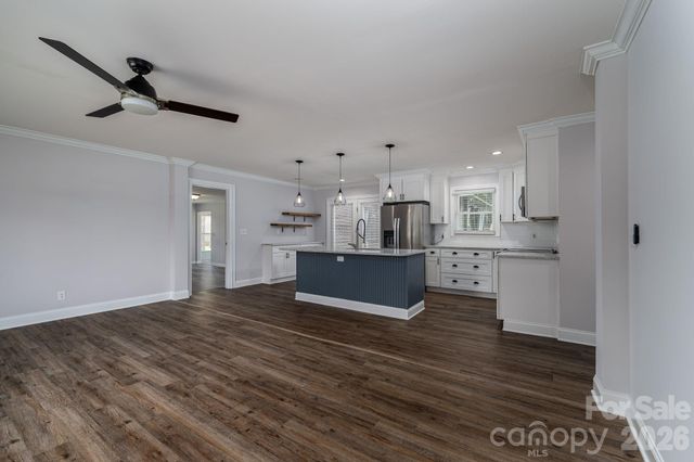 203 Park Road, Mount Holly, NC 28120