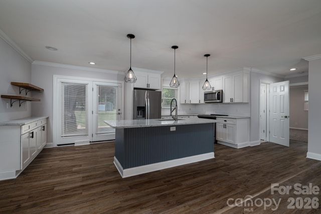 203 Park Road, Mount Holly, NC 28120
