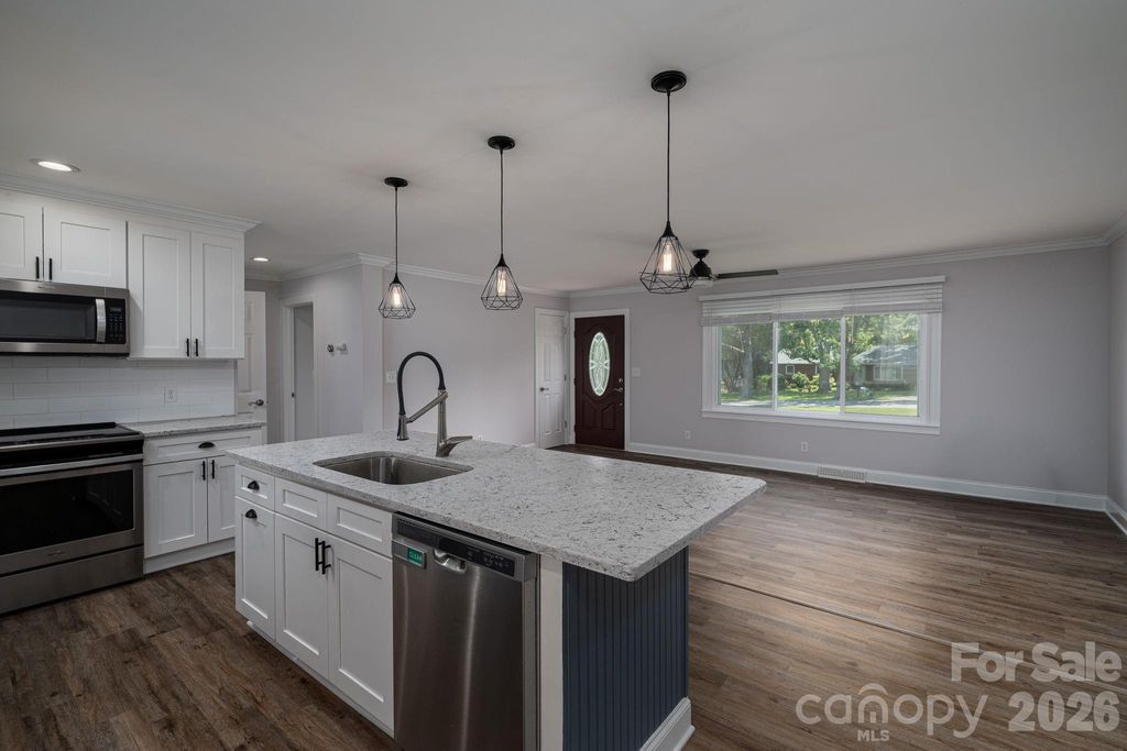 203 Park Road, Mount Holly, NC 28120