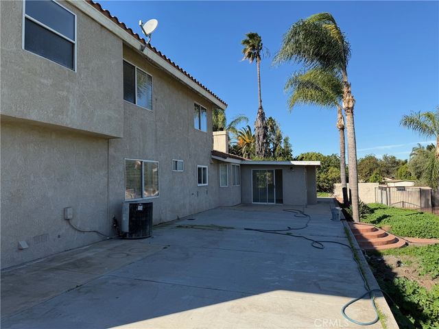723 Ford, Corona, CA 92879
