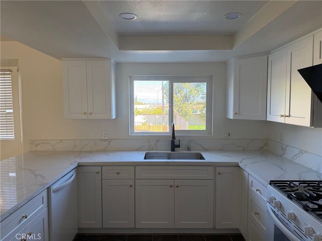 723 Ford, Corona, CA 92879