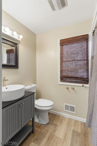 126 Hillside Dr, Andover Twp., NJ 07860