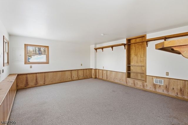 126 Hillside Dr, Andover Twp., NJ 07860