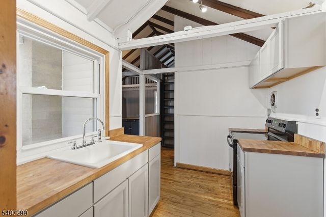 126 Hillside Dr, Andover Twp., NJ 07860