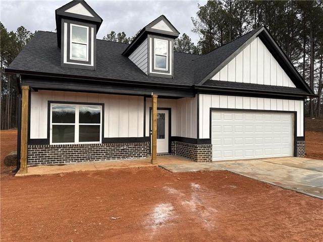 2113 N. Hicks Road, Toccoa, GA 30577