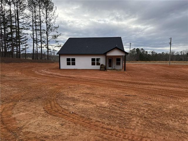 2113 N. Hicks Road, Toccoa, GA 30577