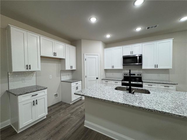 2113 N. Hicks Road, Toccoa, GA 30577