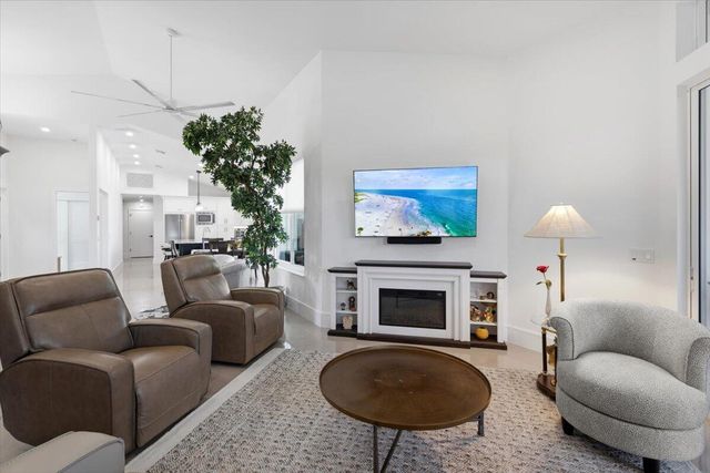 2253 NW Seagrass Drive, Palm City, FL 34990