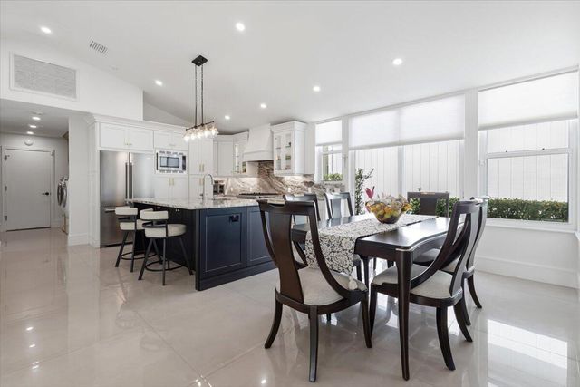 2253 NW Seagrass Drive, Palm City, FL 34990