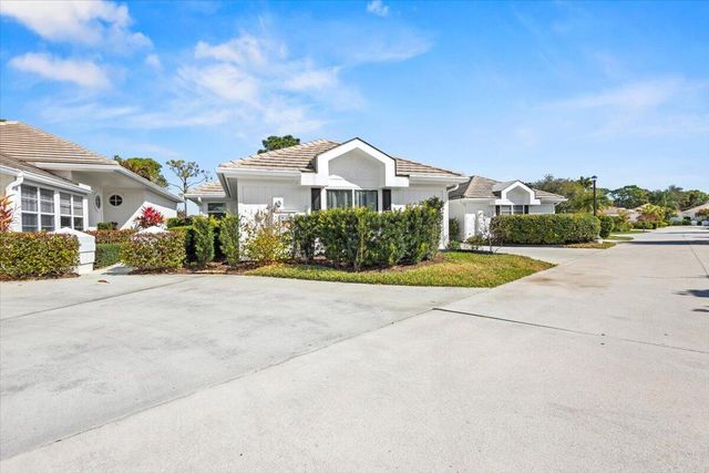 2253 NW Seagrass Drive, Palm City, FL 34990