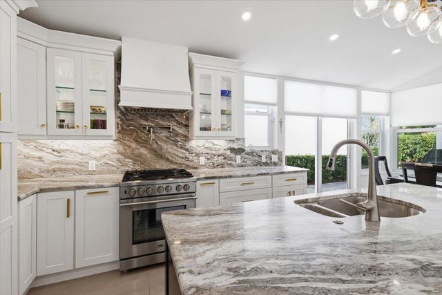 2253 NW Seagrass Drive, Palm City, FL 34990