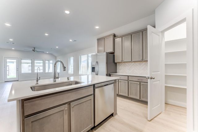 31730 Autumn Spur Lane, Hockley, TX 77447