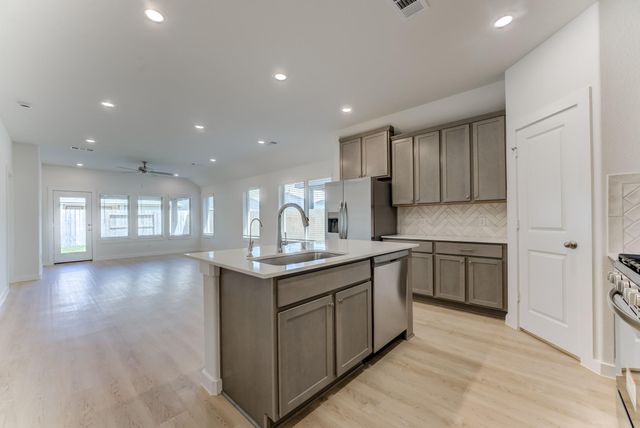 31730 Autumn Spur Lane, Hockley, TX 77447