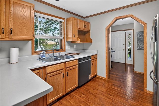 181 N Lexington Parkway, Deforest, WI 53532