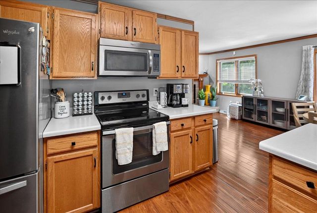 181 N Lexington Parkway, Deforest, WI 53532