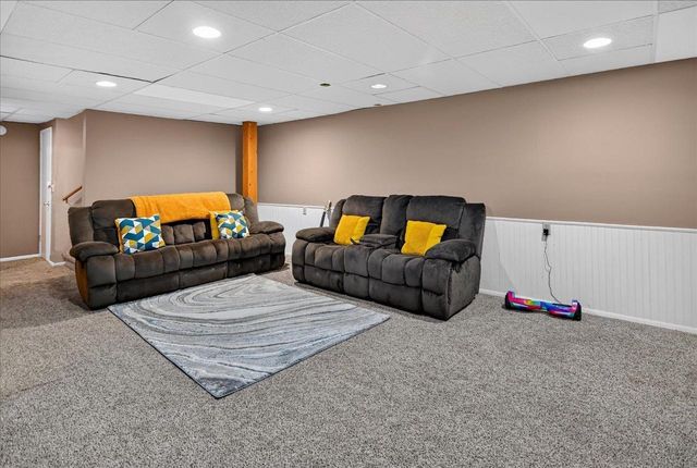 181 N Lexington Parkway, Deforest, WI 53532