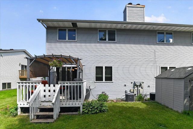 181 N Lexington Parkway, Deforest, WI 53532