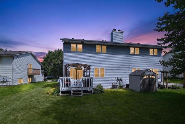 181 N Lexington Parkway, Deforest, WI 53532