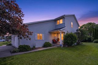 181 N Lexington Parkway, Deforest, WI 53532
