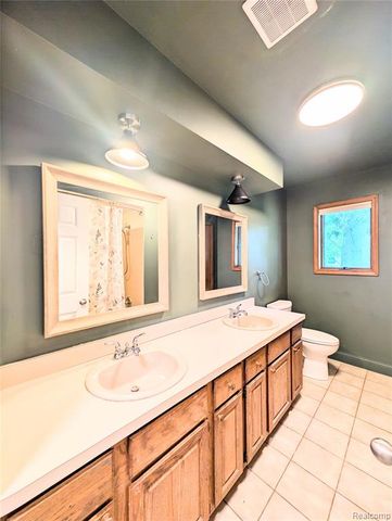 5251 Lin Hill Drive, Swartz Creek, MI 48473